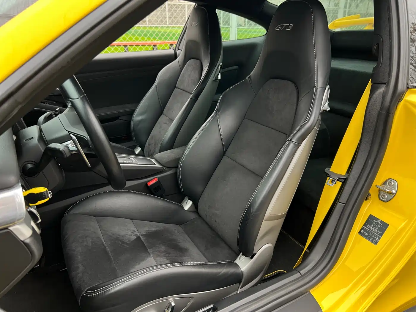 Porsche 911 2013 GT3 3.8L фото 24