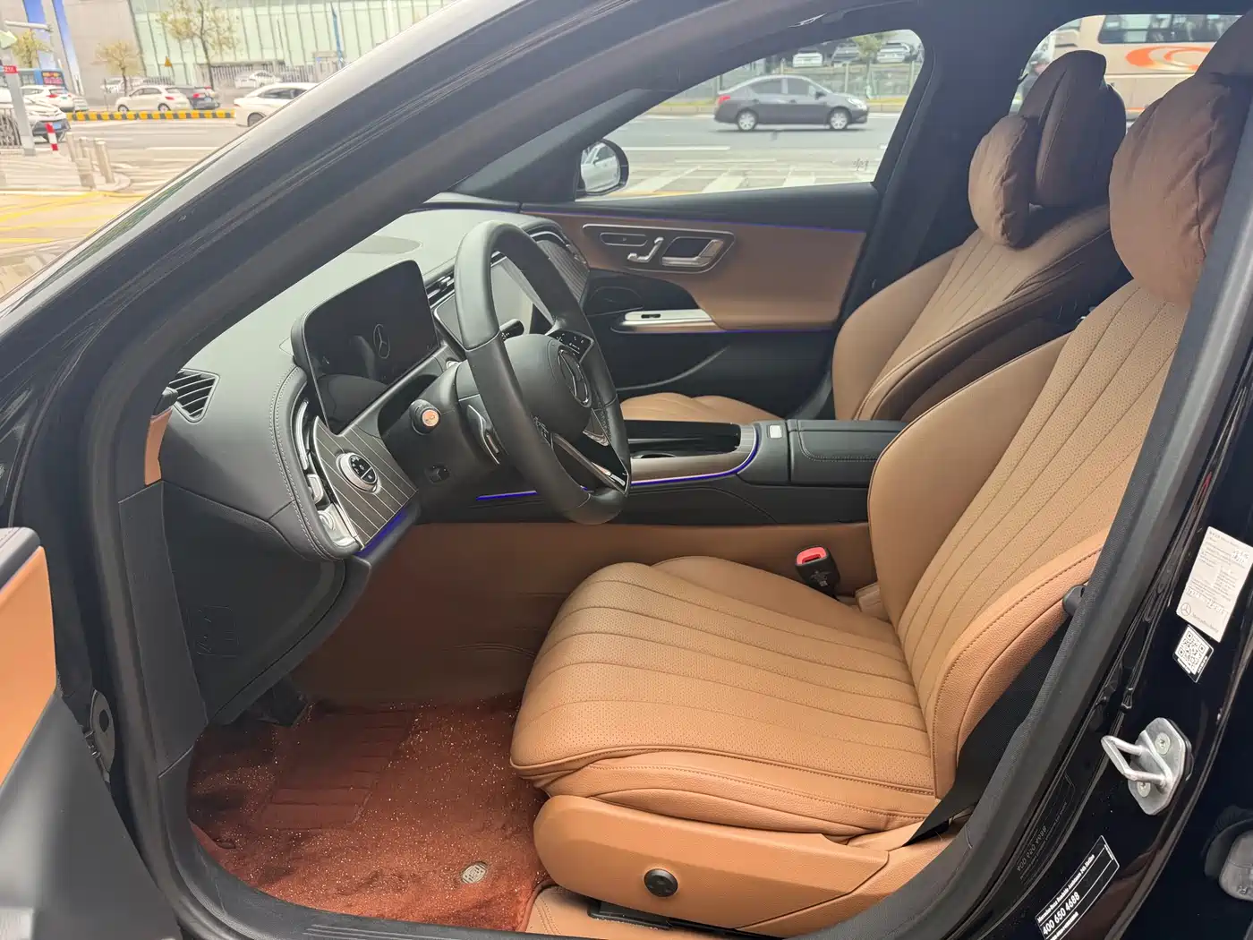 Mercedes-Benz E-Class 2024 E 300 L Fashion фото 4