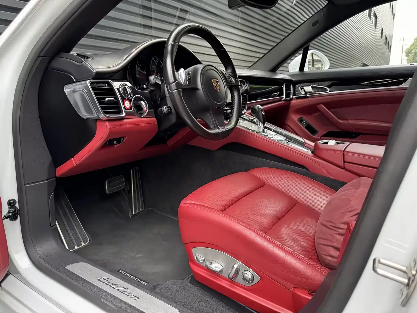 Porsche Panamera 2016 Panamera Executive Edition 3.0T фото 9