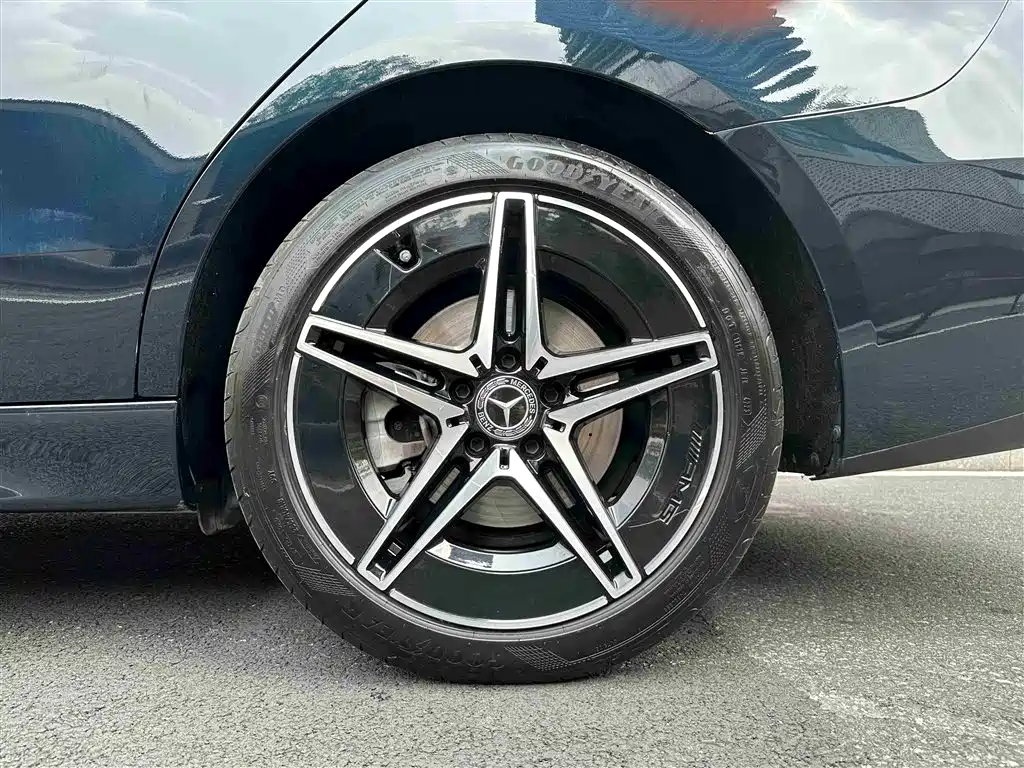 Mercedes-Benz C-Class 2024 C 260 L Night Edition Sport фото 26