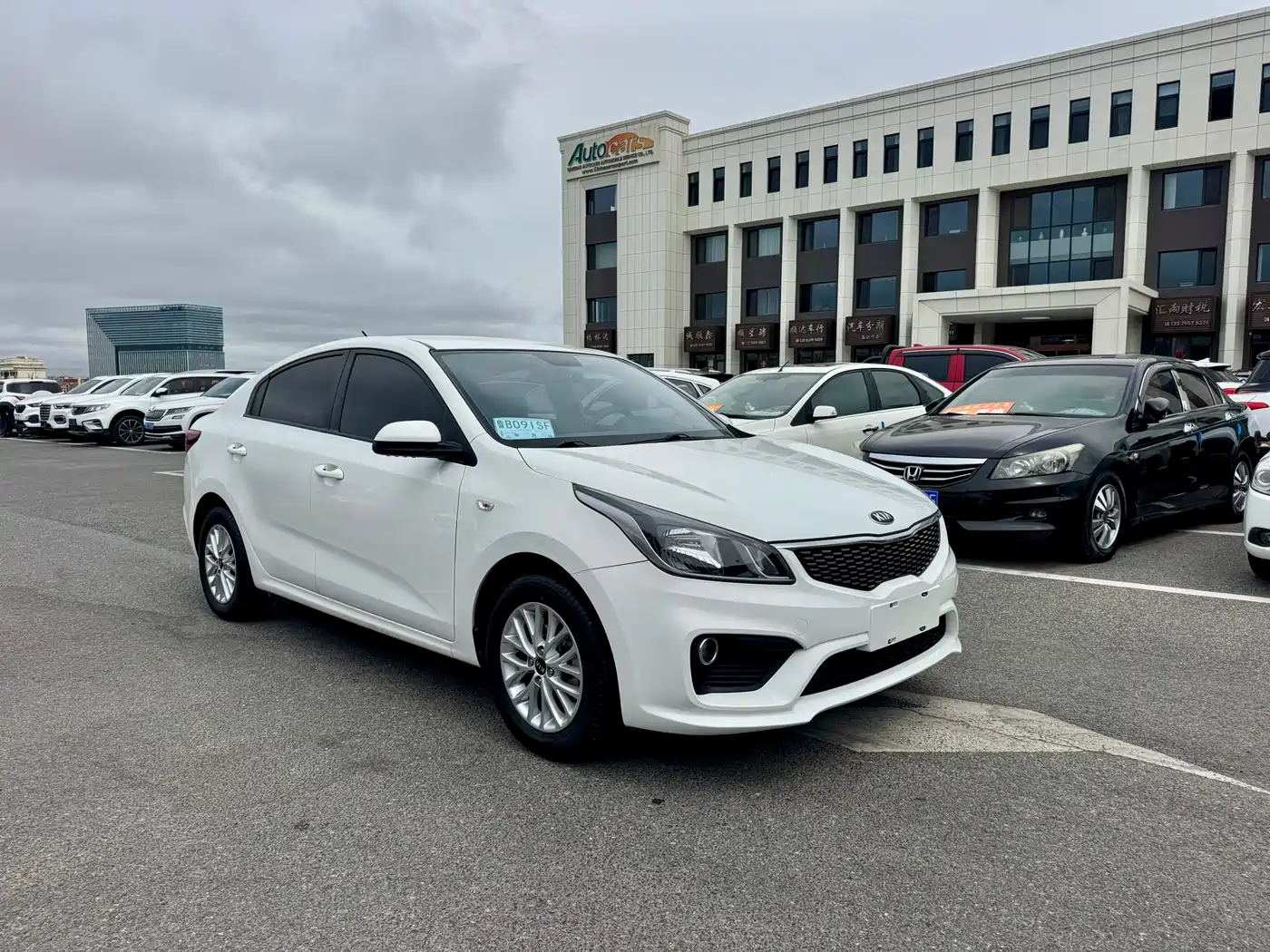 Kia K2 2017 Sedan 1.4L AT GLS фото 3