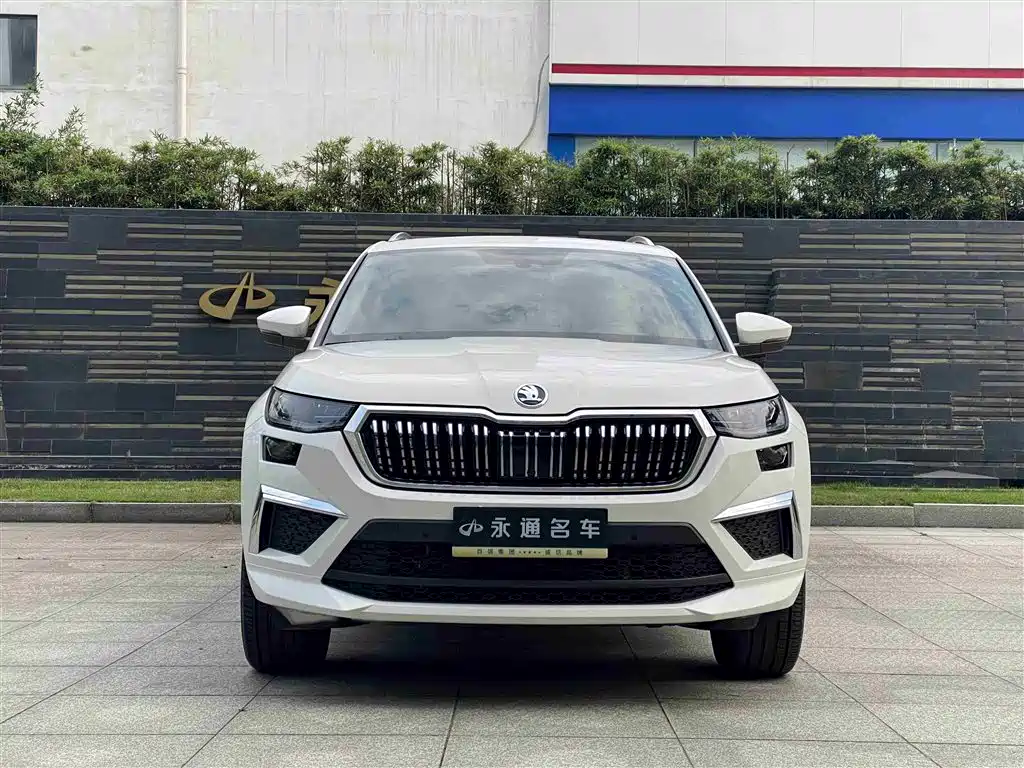 Škoda Kodiaq 2022 Facelift TSI330 5-seat FWD Luxury Edition фото 2
