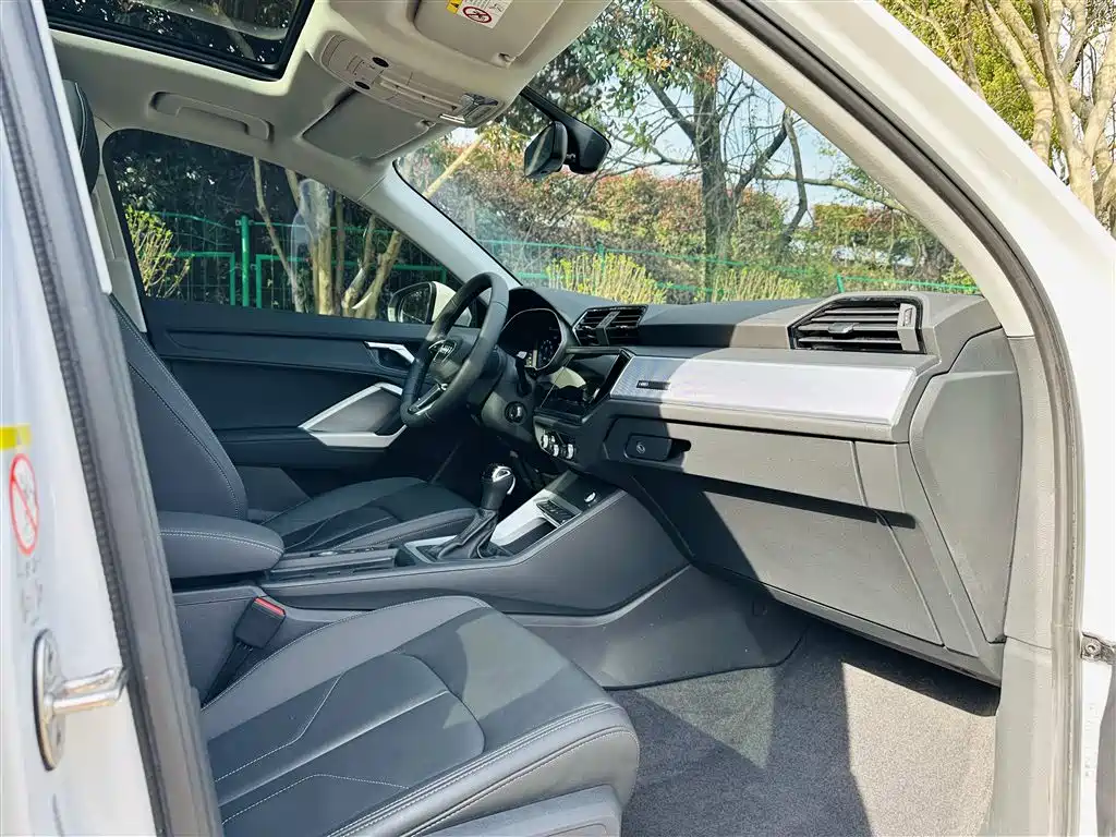 Audi Q3 2021 35 TFSI Progressive Elegance фото 13