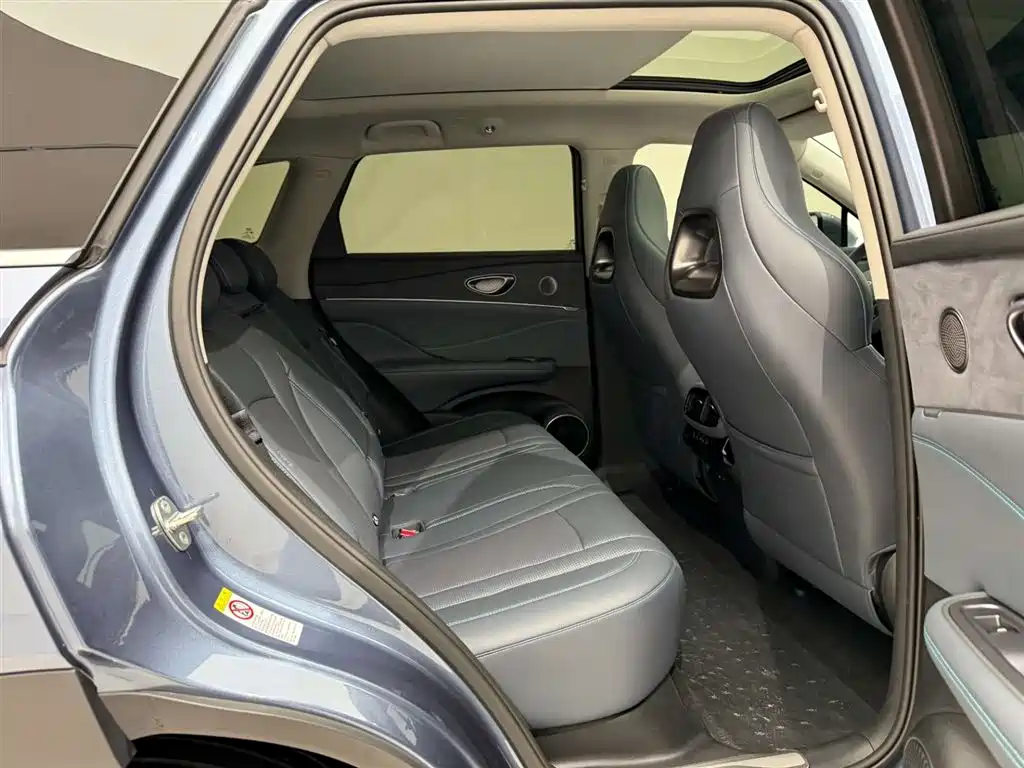 BYD SEA LION 07 DM I