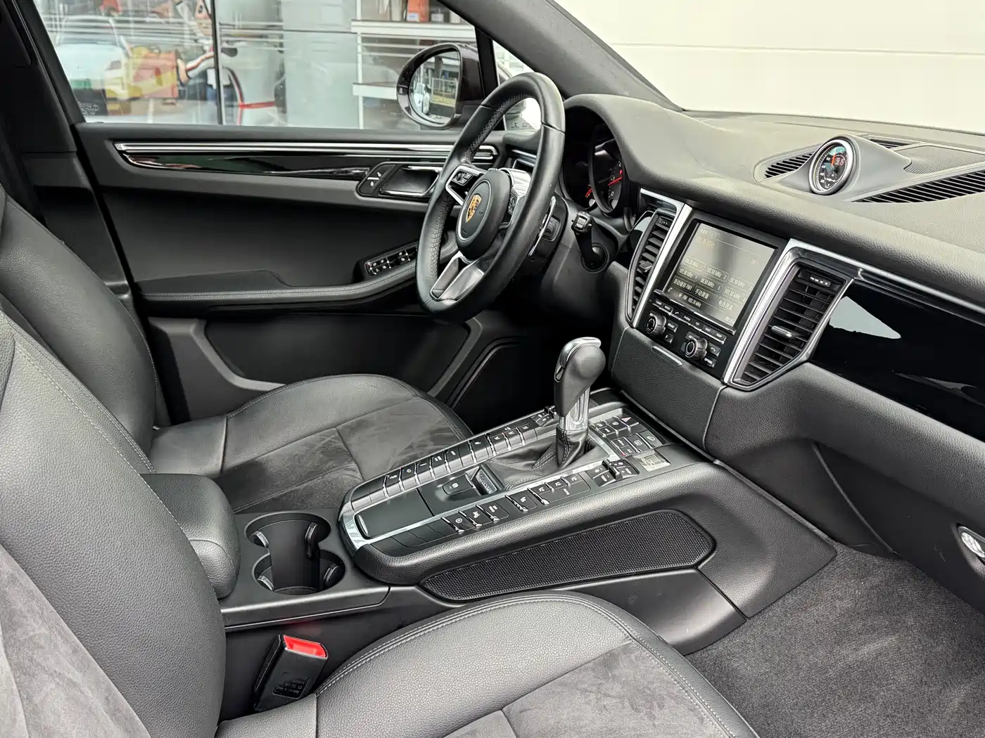 Porsche Macan 2016 Macan S 3.0T фото 16