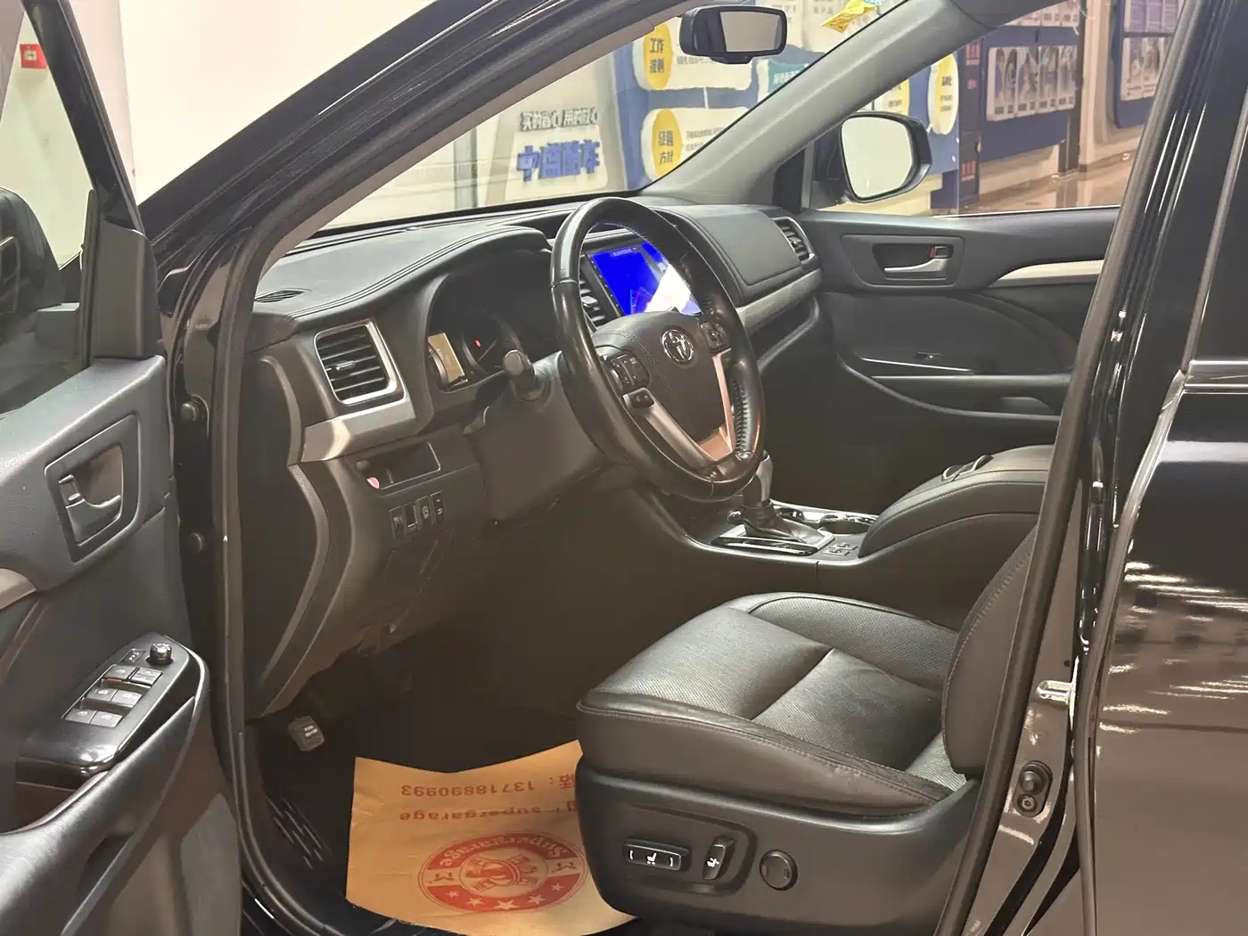 Toyota Highlander 2017 2.0T 4WD Premium 7-Seater фото 14