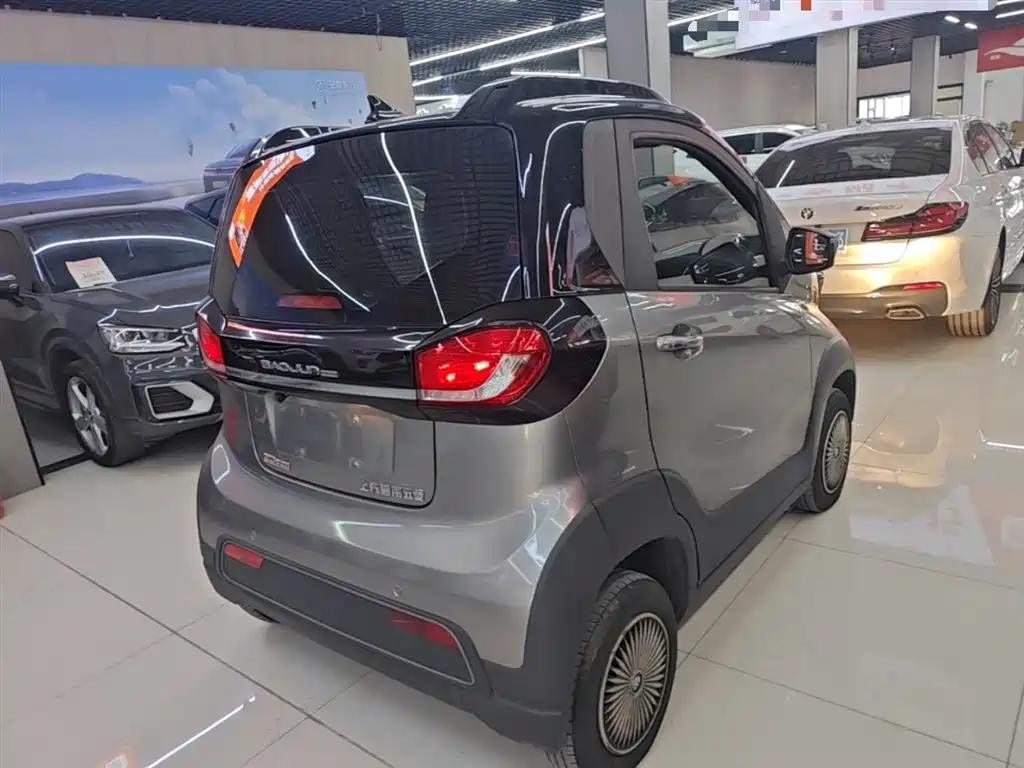 BAOJUN E100