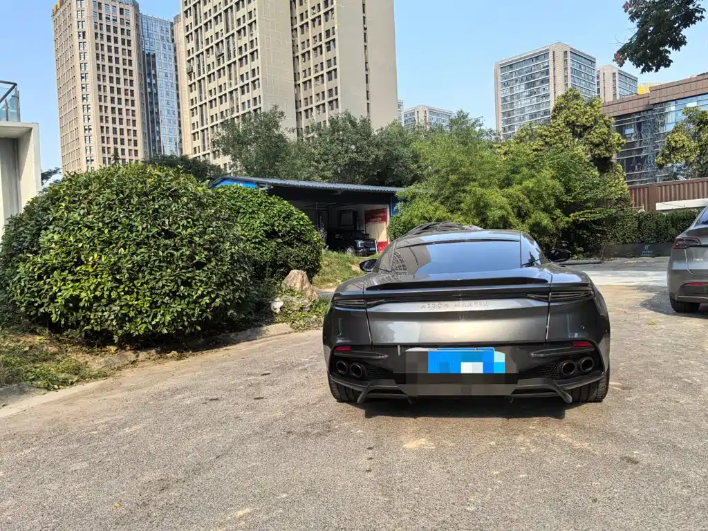 Aston Martin DBS 2020 2020 DBS Superleggera V12 Coupe