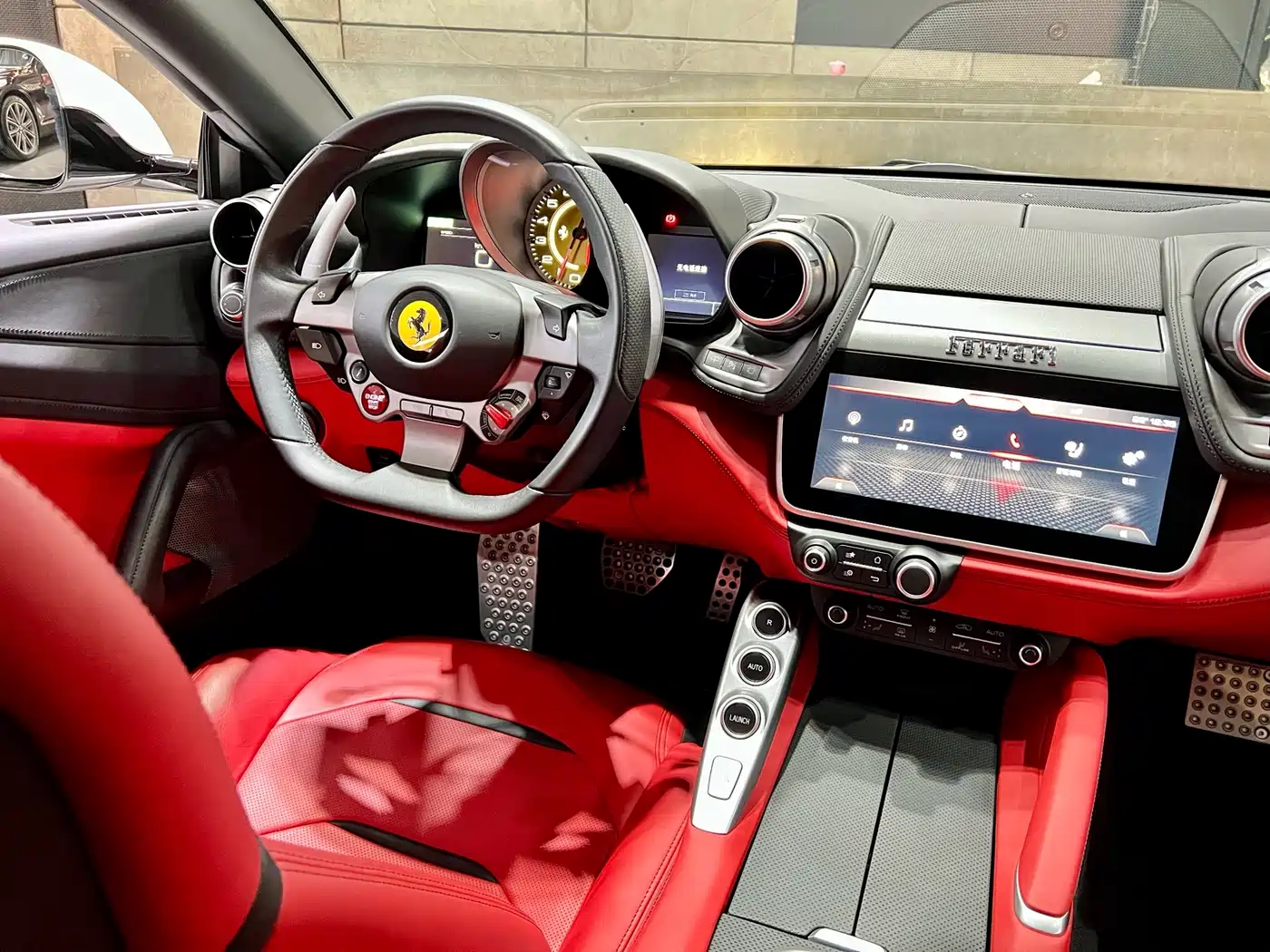 Ferrari GTC4Lusso 2018 2017 3.9T V8