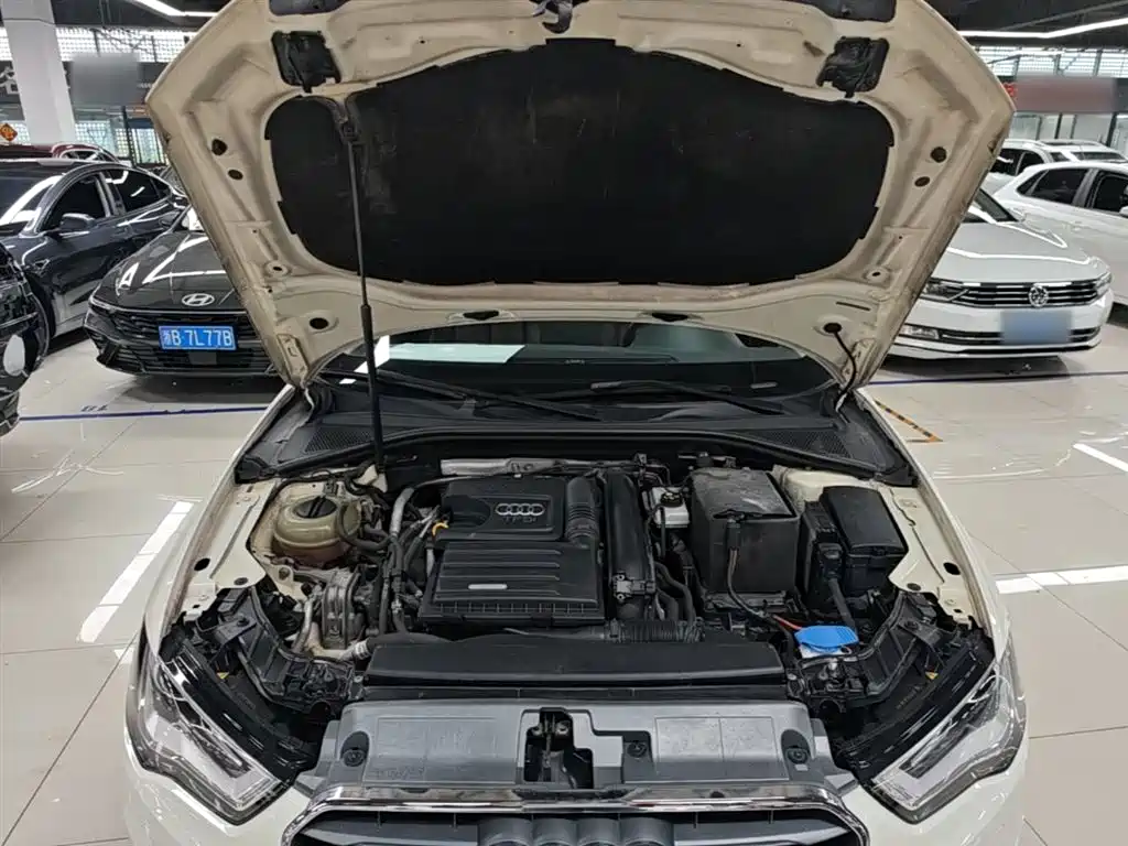 Audi A3 2014 Sportback 35 TFSI Automatic Comfort фото 20