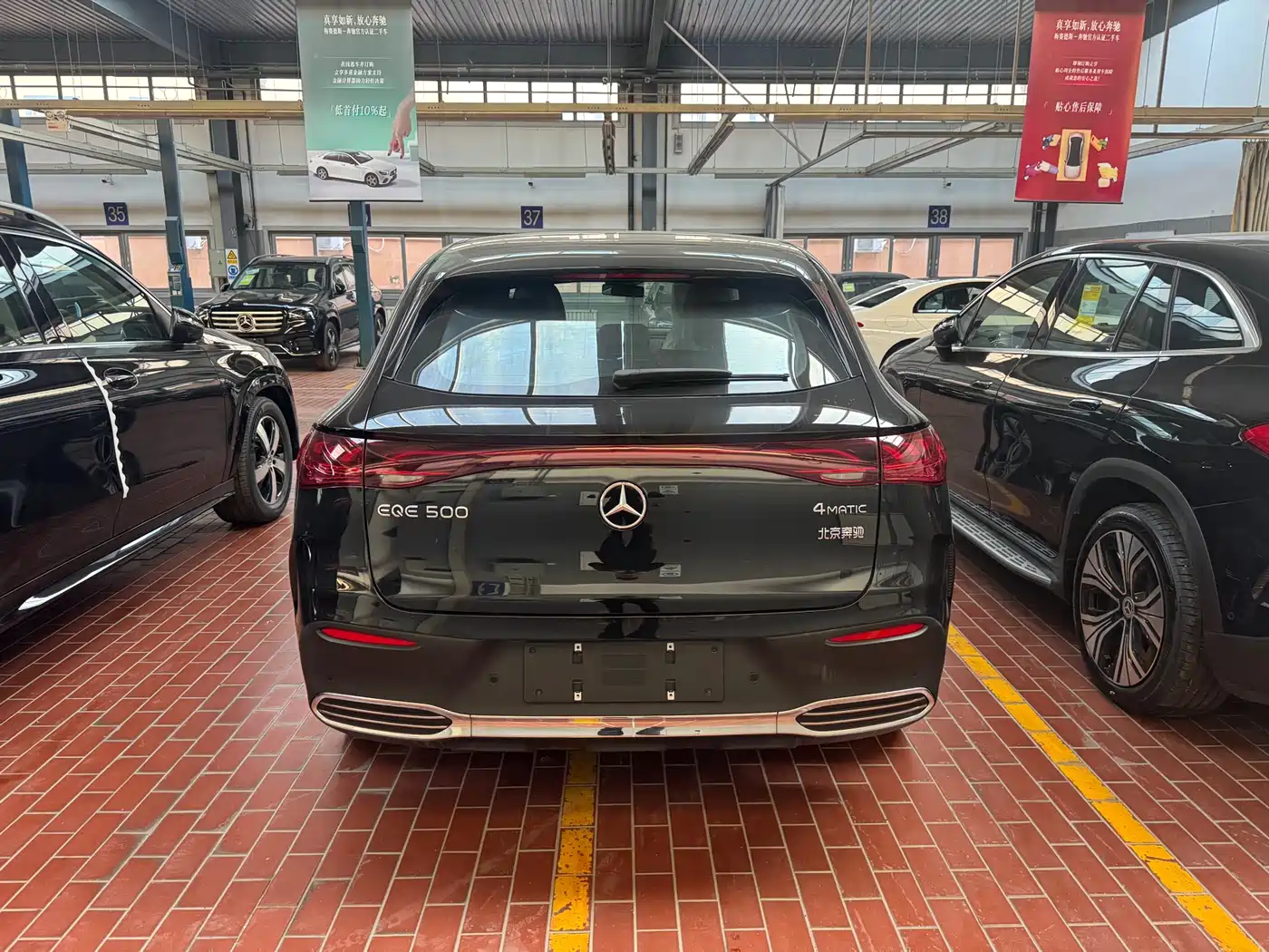 MERCEDES-BENZ EQE SUV