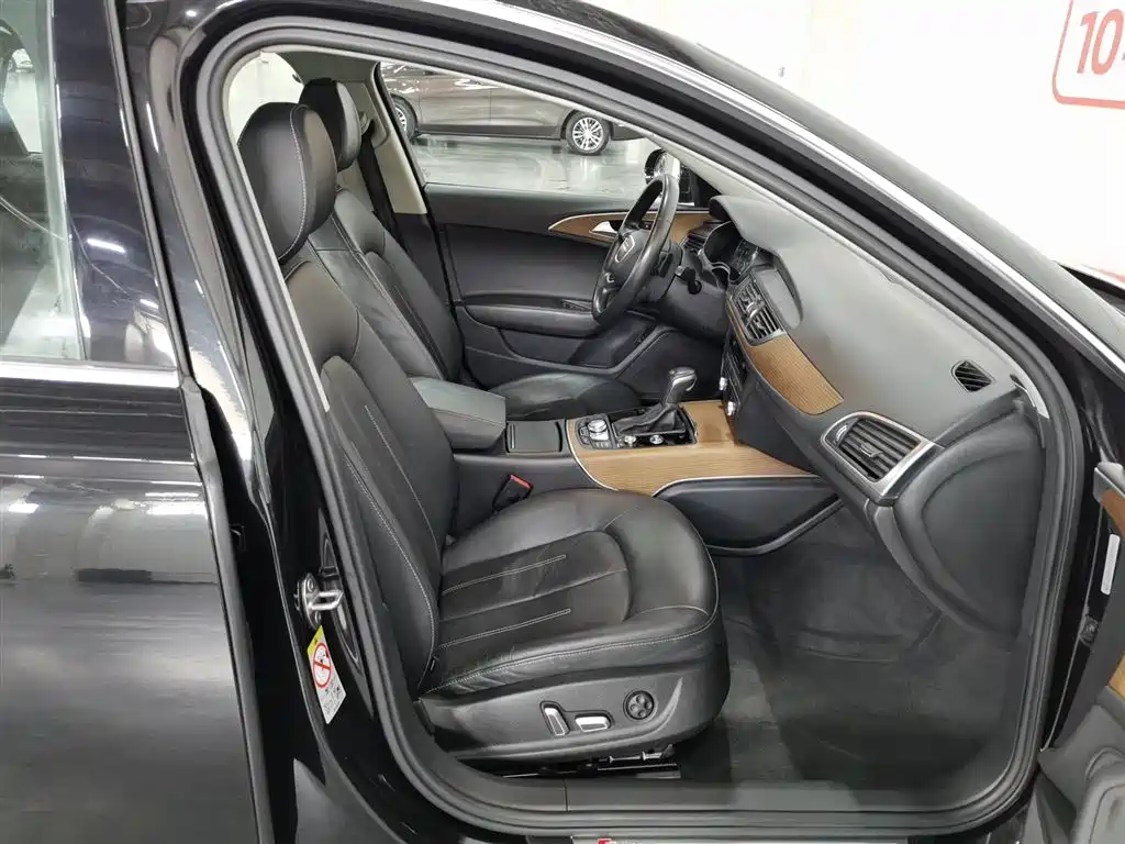 Audi A6L 2018 30th Anniversary 30 FSI Style фото 23