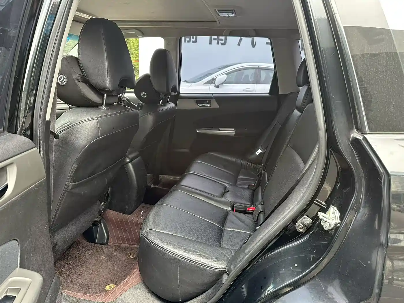 Subaru Forester 2010 2.5XT Automatic Luxury Edition фото 6