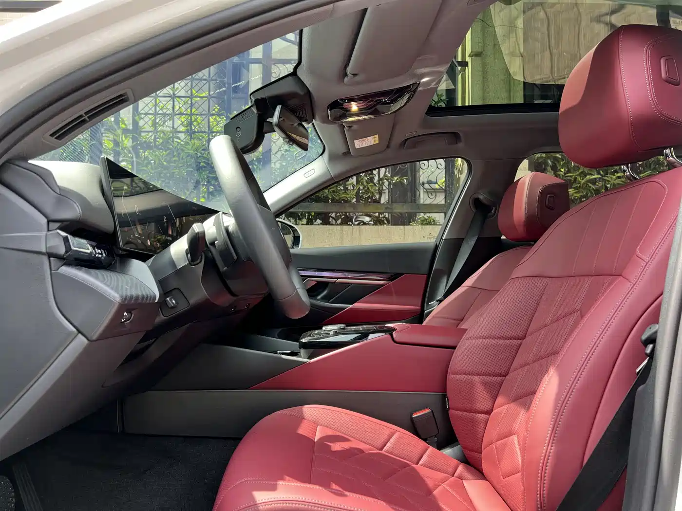 BMW 5 Series 2024 530Li Leading Model Luxury Package фото 10