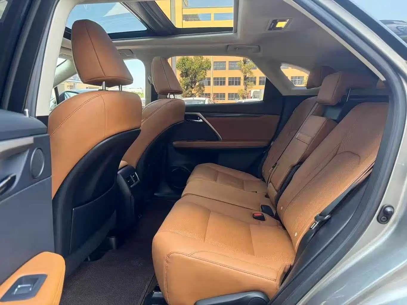 Lexus RX 2020 Facelift 300 AWD Elegance Edition фото 5