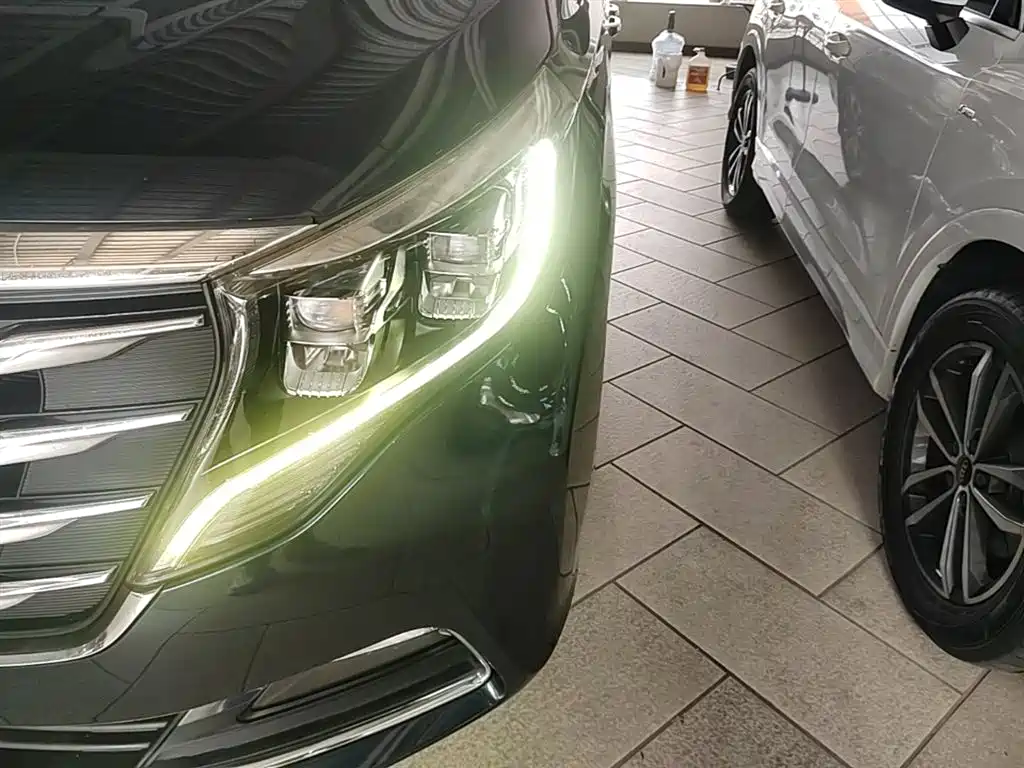 GAC Trumpchi Trumpchi M8 2018 320T Premium Edition фото 24