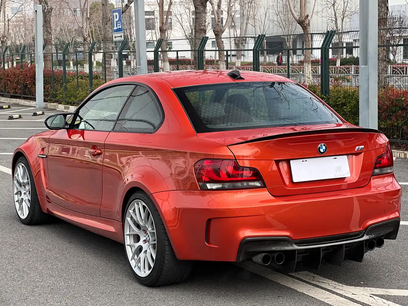 BMW 1 Series M 2011 1M Coupe фото 4