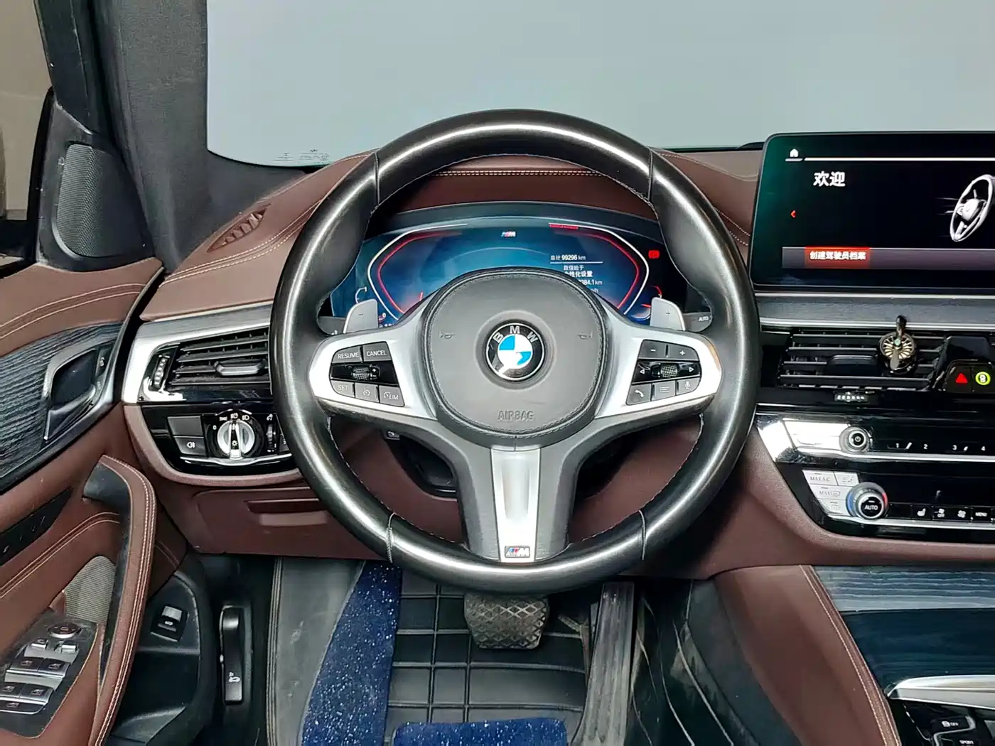 BMW 5 Series 2021 530Li Leading M Sport Package фото 16