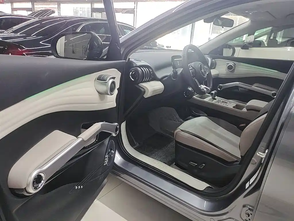 BYD Yuan PLUS 2024 Glory Edition 510KM Leading фото 16