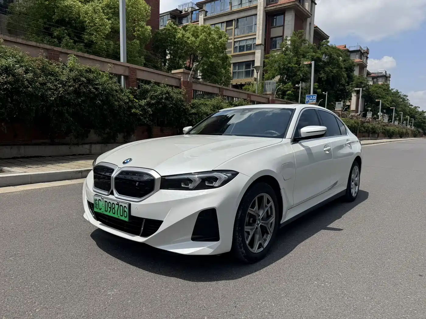 BMW i3 2022 eDrive 35 L