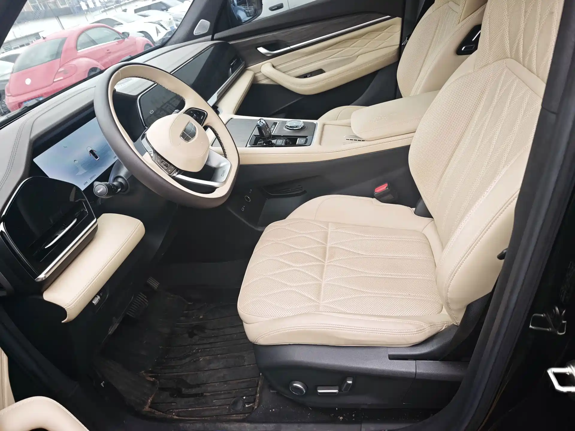 Фото 4 - Geely Monjaro