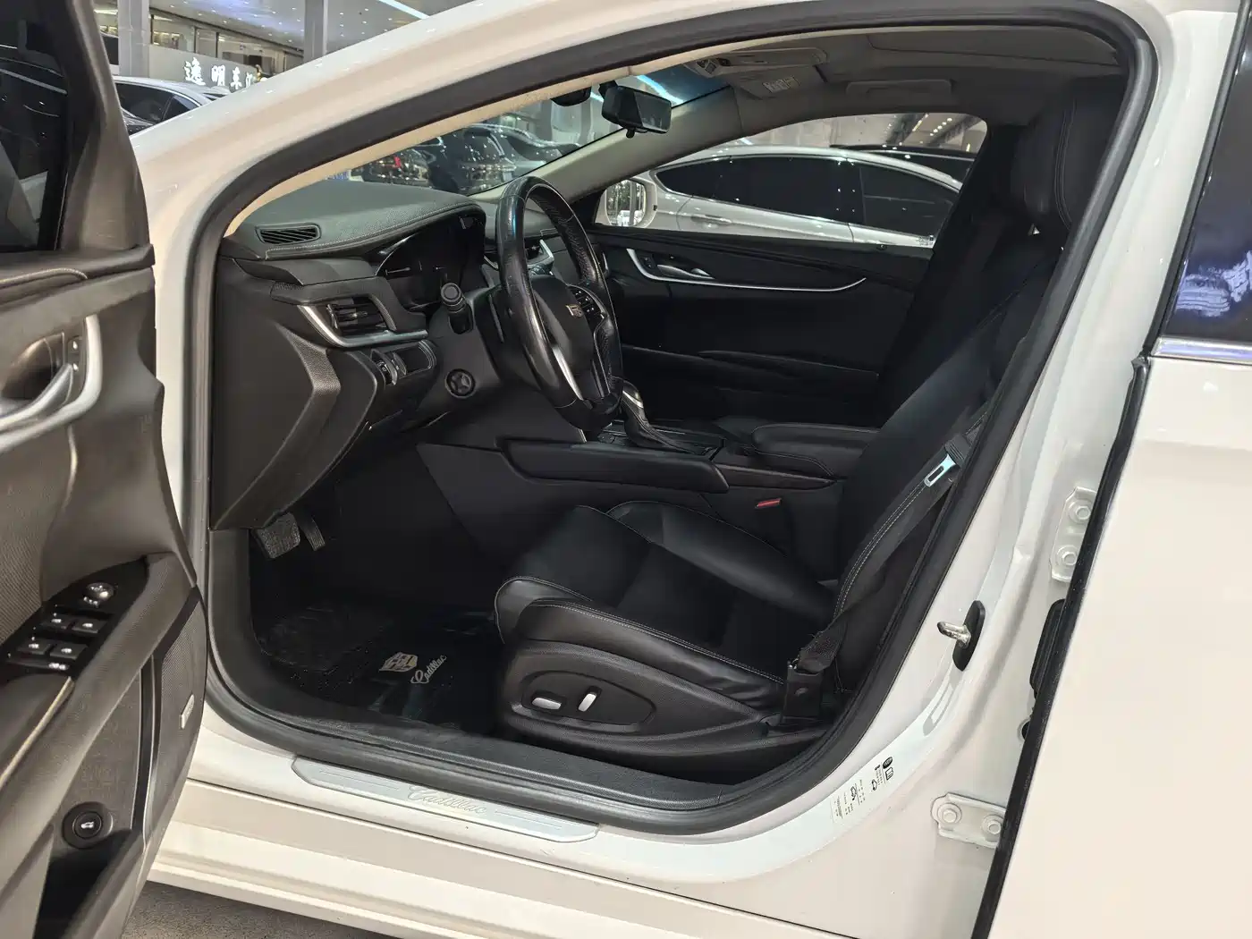 Cadillac XTS 2018 28T Technology фото 4