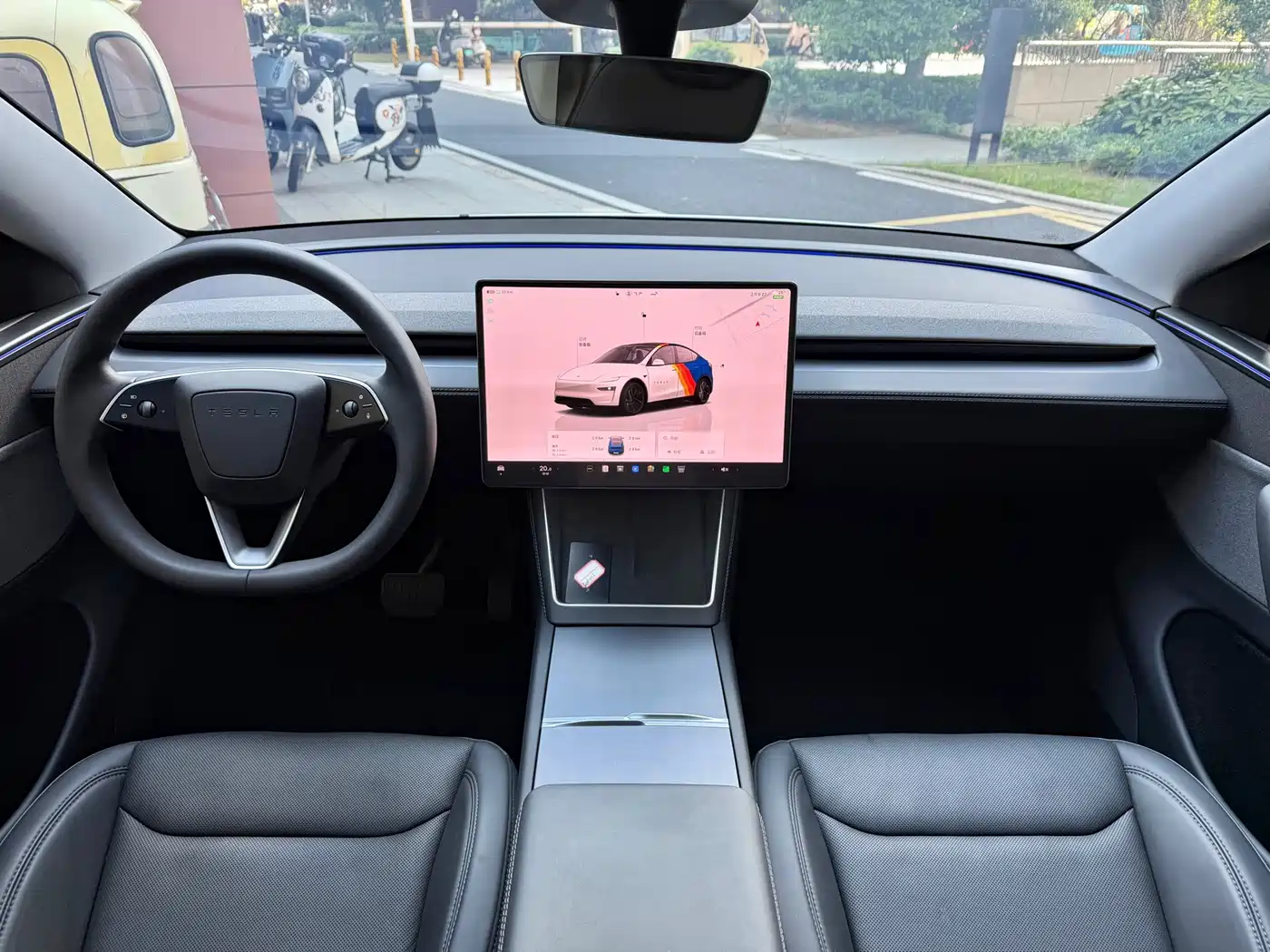 Фото 4 - Tesla Model Y