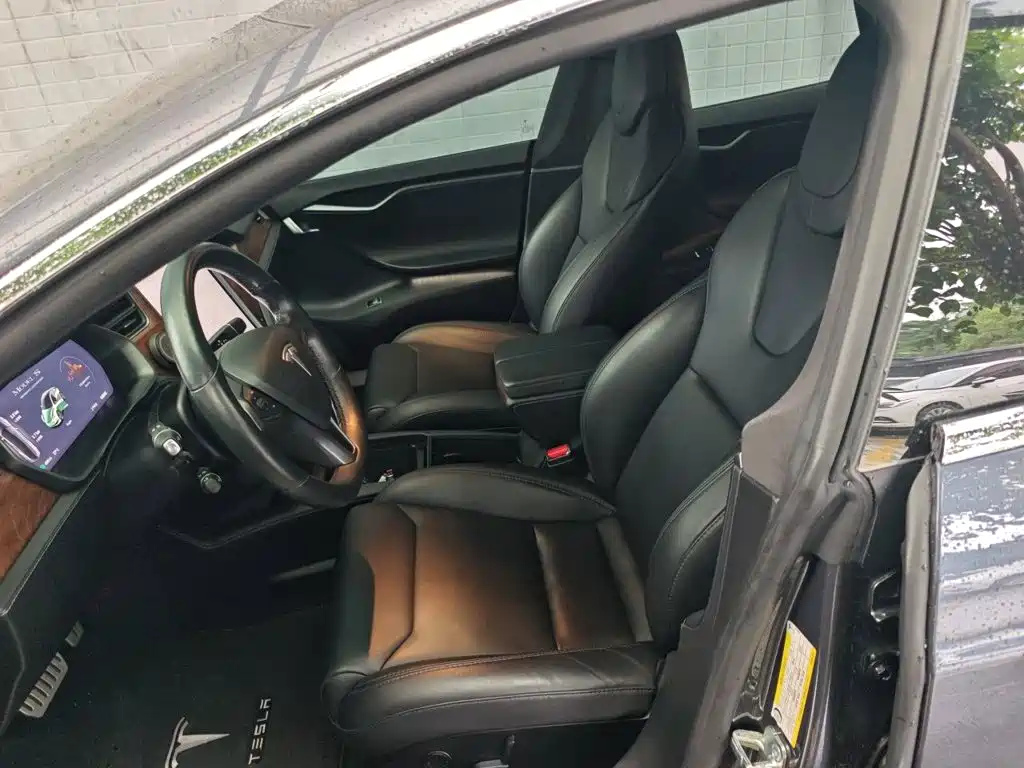 Фото 8 - Tesla Model S
