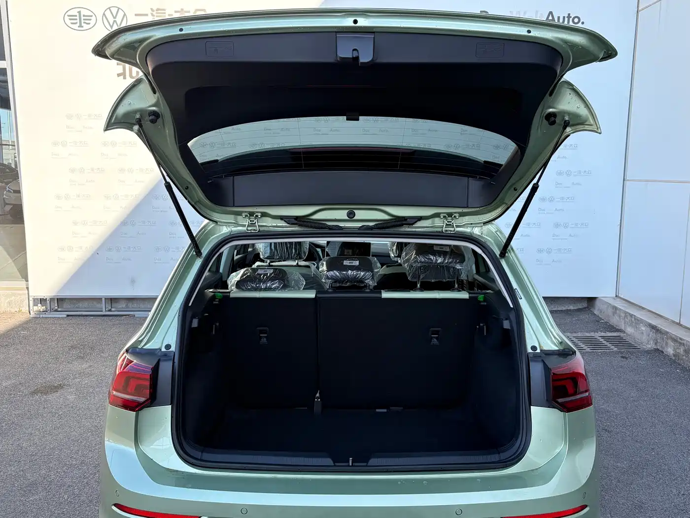 Volkswagen Golf 2025 300TSI Pro фото 13