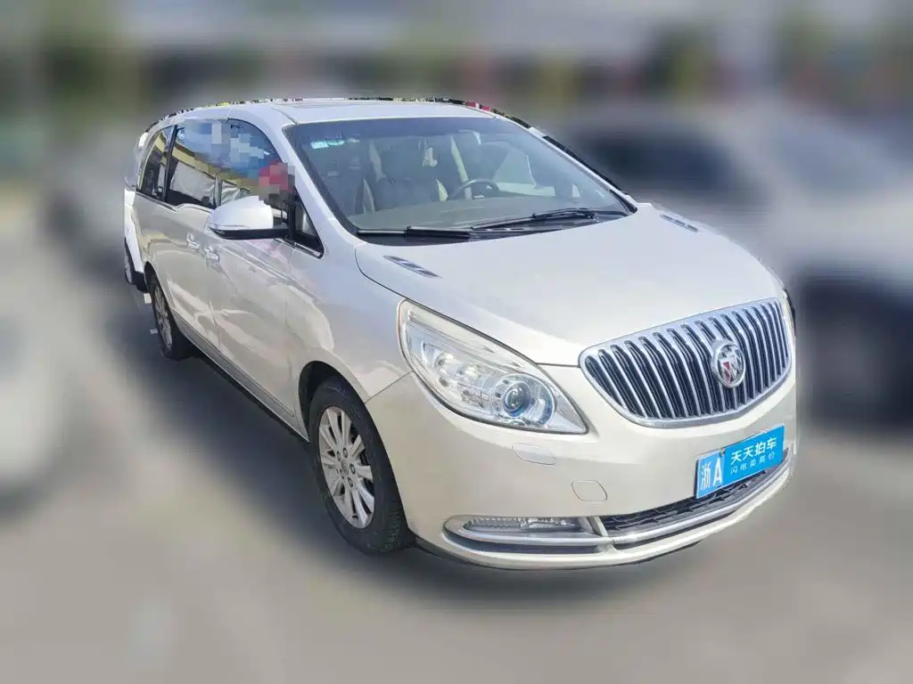 Фото 3 - Buick GL8