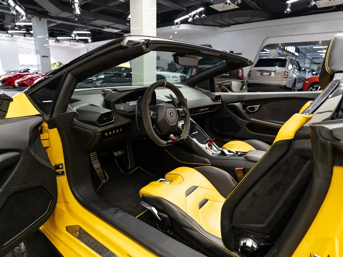 LAMBORGHINI HURACÁN