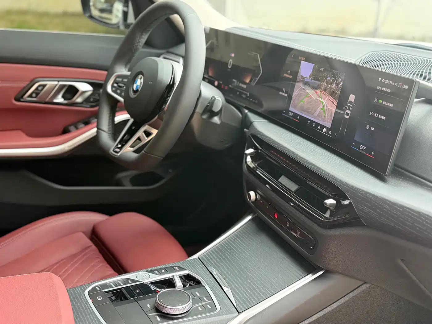 BMW 3 Series 2025 325Li M Sport Package фото 11