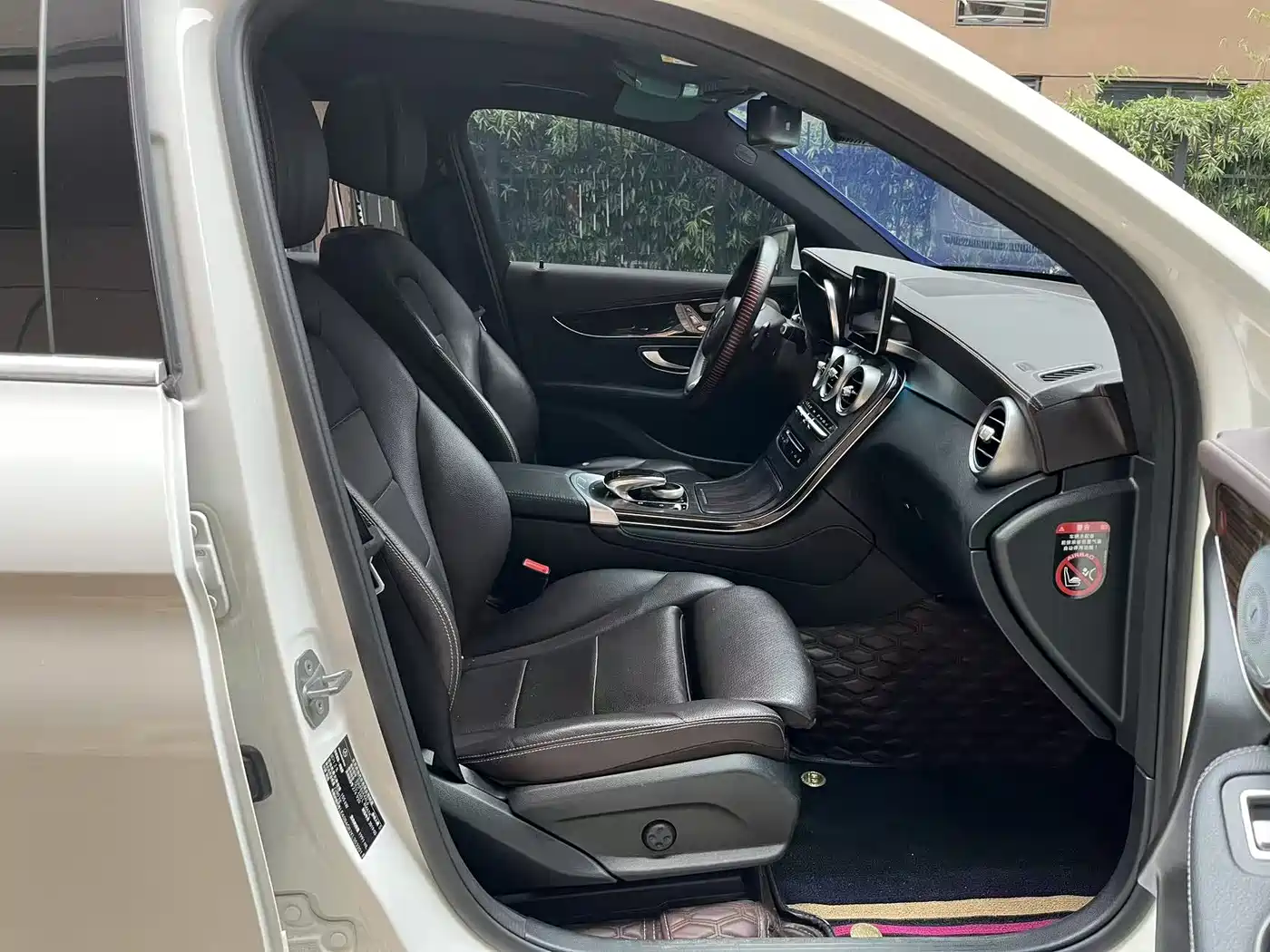 Mercedes-Benz GLC 2019 Facelift GLC 260 L 4MATIC Luxury фото 11