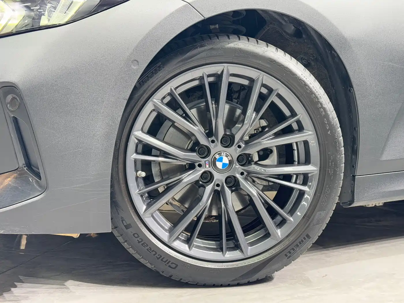 BMW 3 Series 2023 325i M Sport Black Night Package фото 17