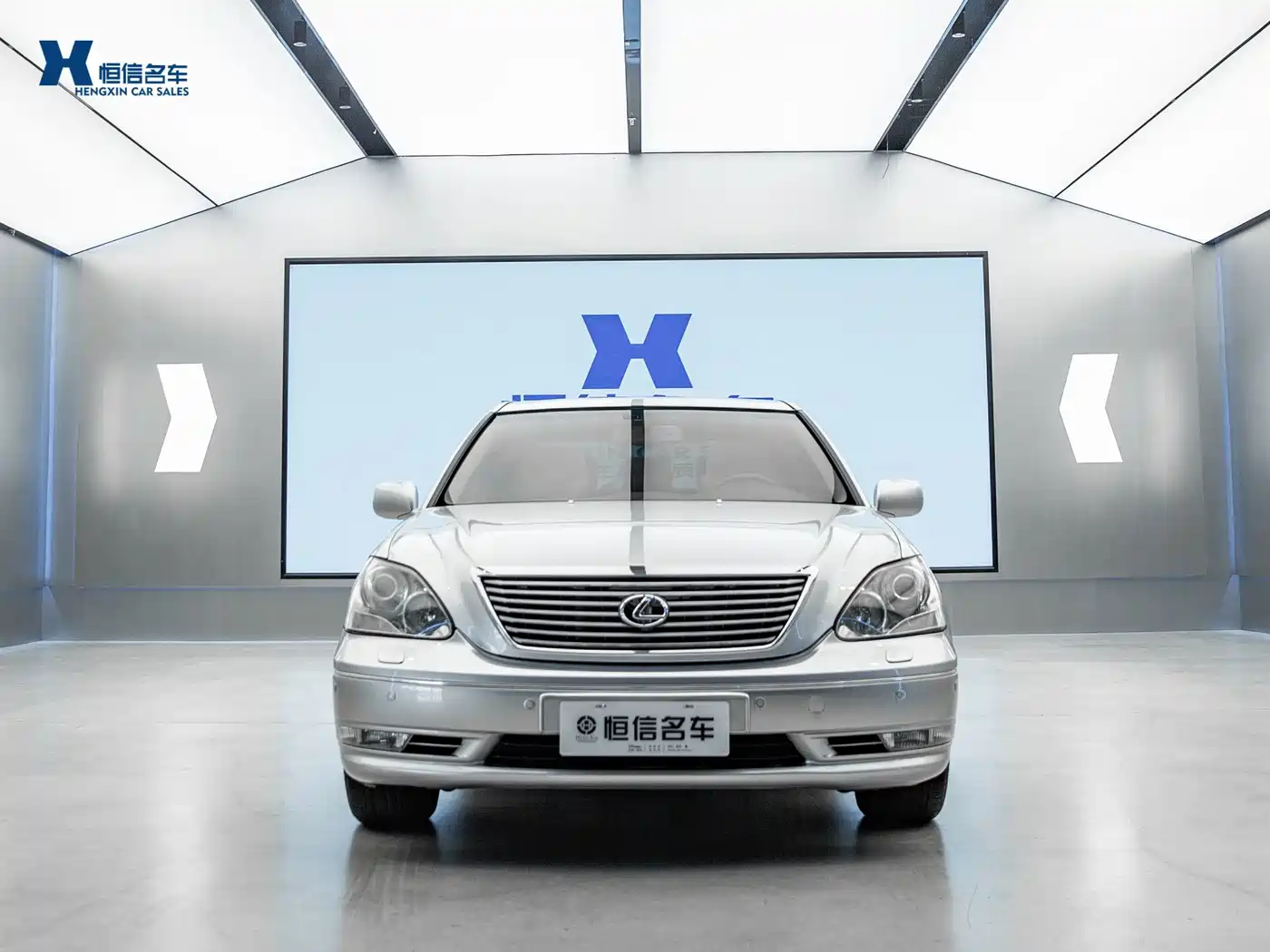 Фото 2 - Lexus LS