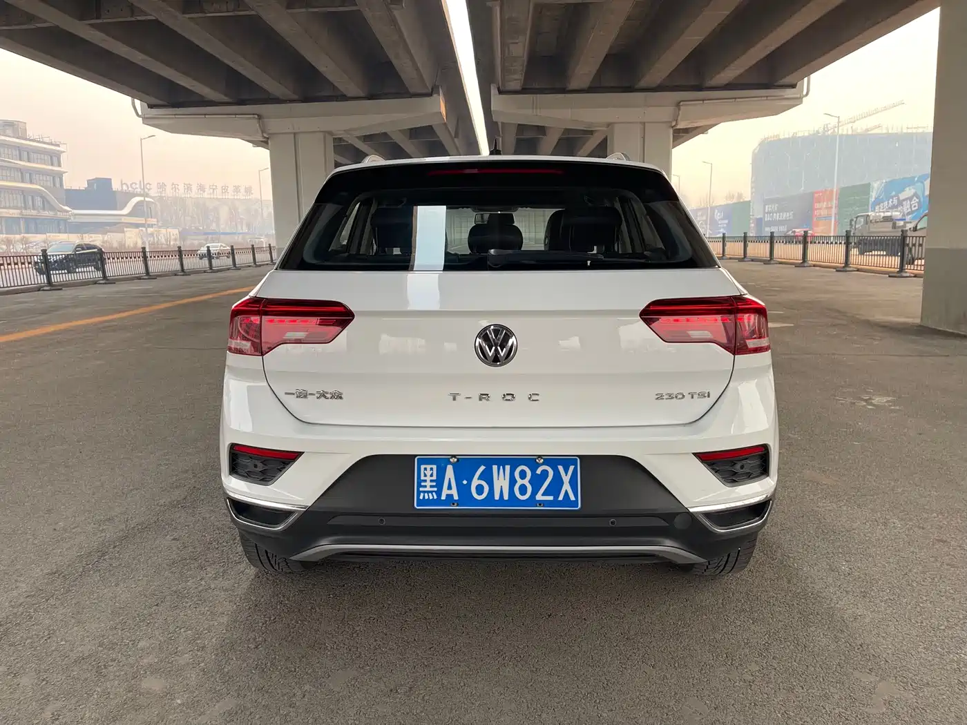 Volkswagen T-ROC 2020 230TSI DSG 2WD Progressive фото 4