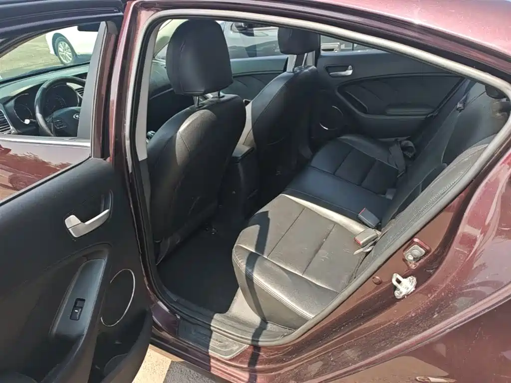 Kia K3 2013 1.6L Manual GLS фото 16