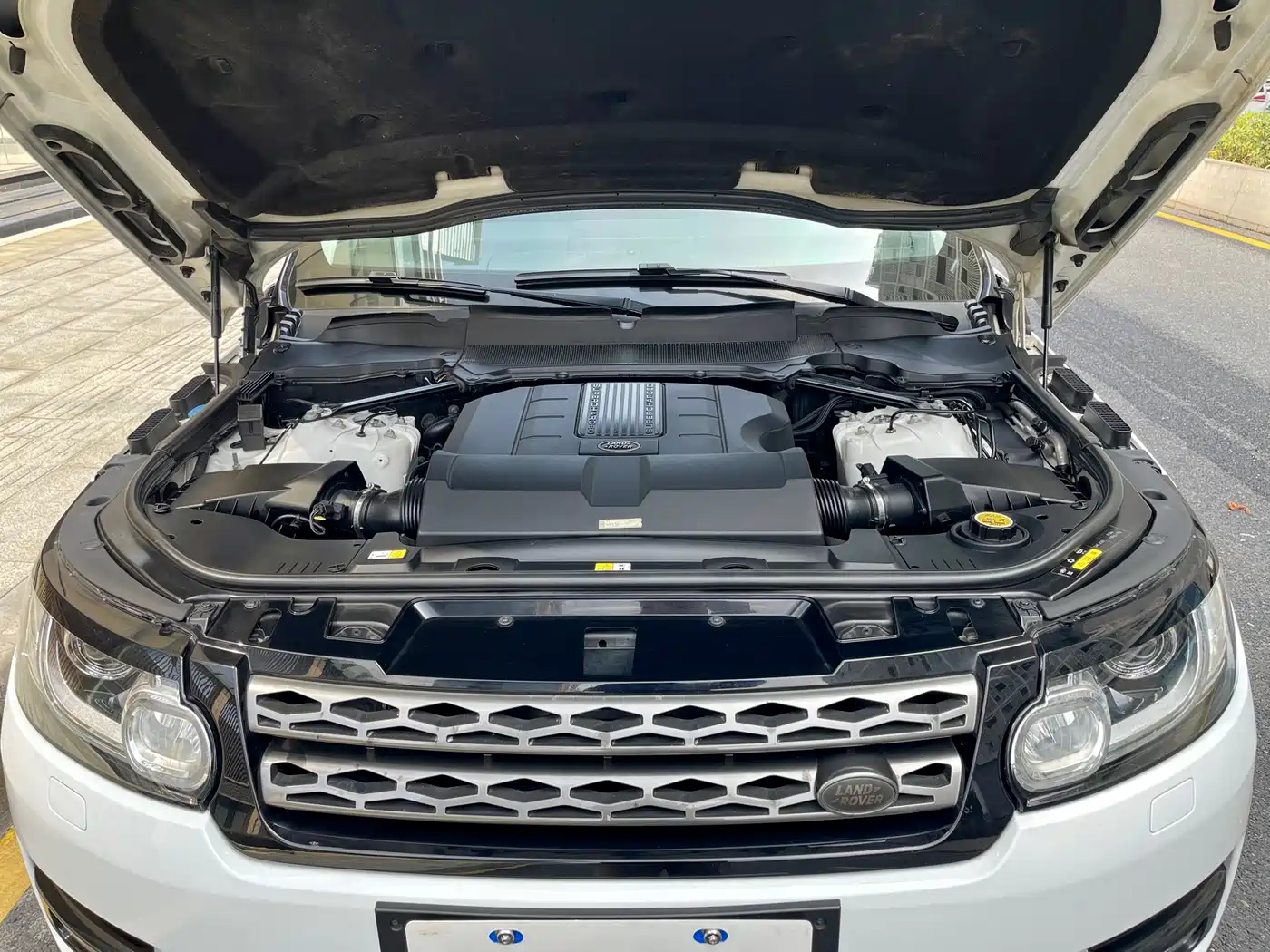 Land Rover Range Rover Sport 2017 3.0 SC V6 SE фото 11