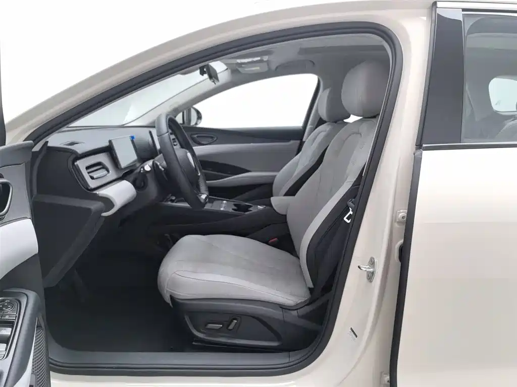 BYD Seal 06 DM-i Touring 2025 DM-i 80KM Premium фото 10