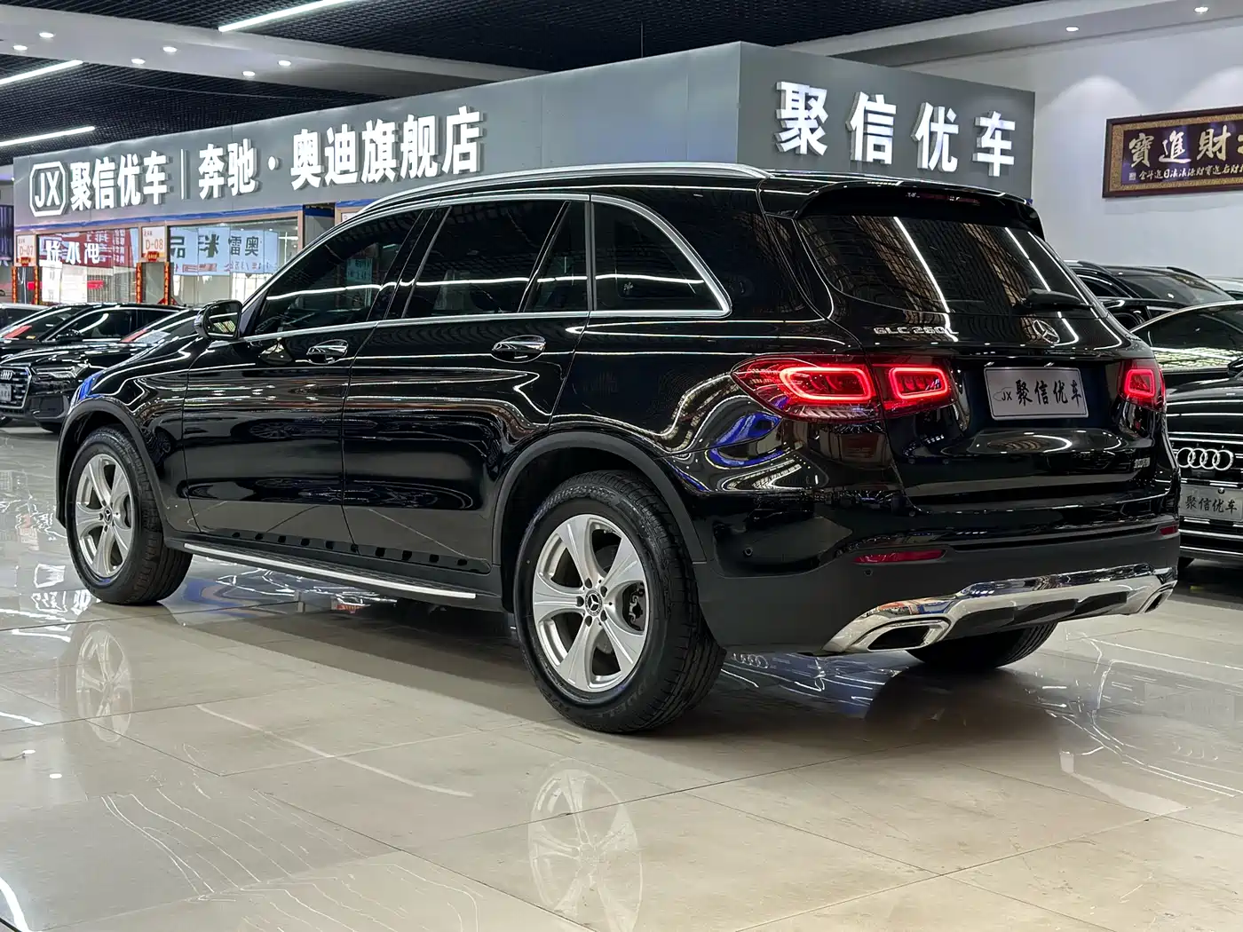 MERCEDES-BENZ GLC