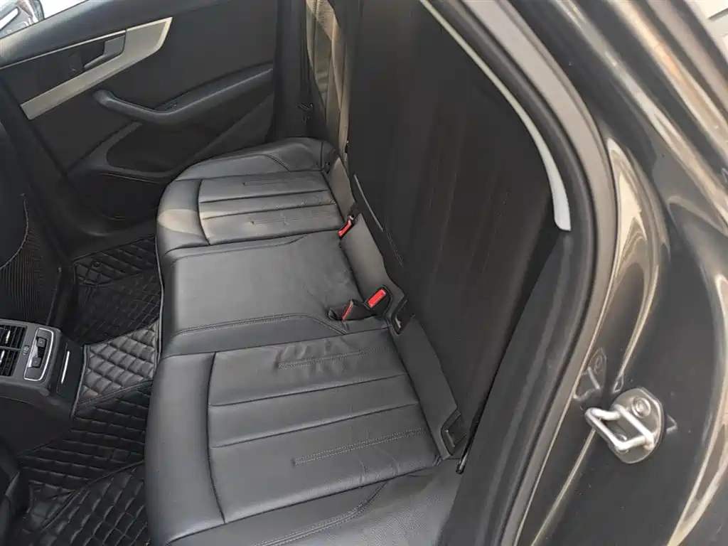 Audi A4L 2019 40 TFSI Fashion (China VI) фото 17