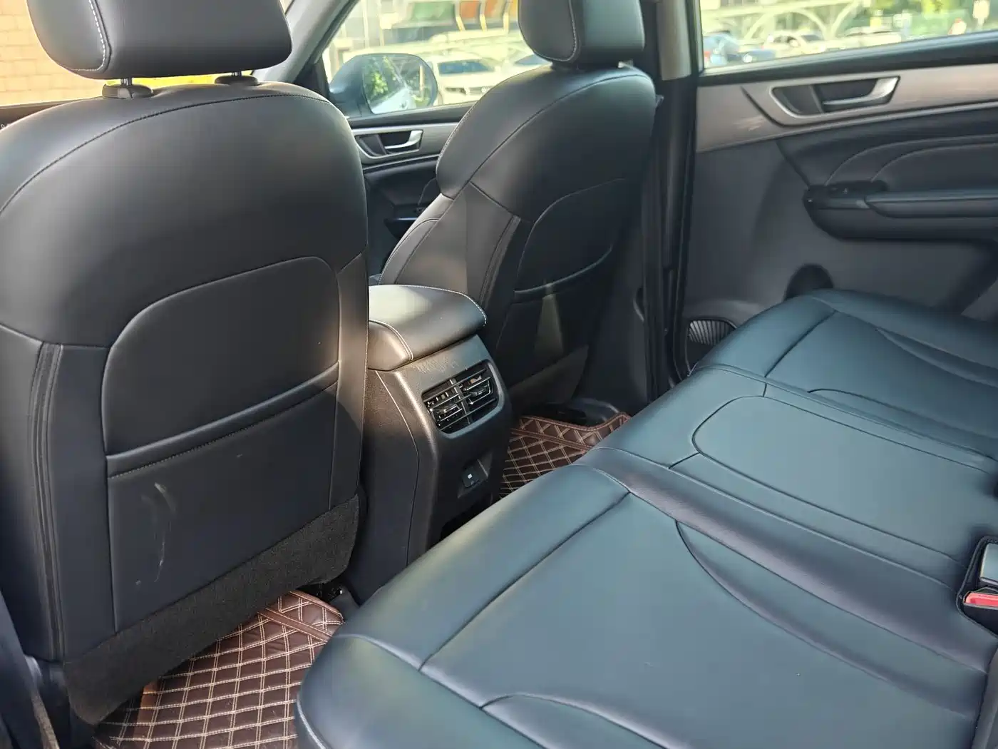 Haval M6 2023 PLUS 1.5T Manual Luxury Smart Connect фото 13