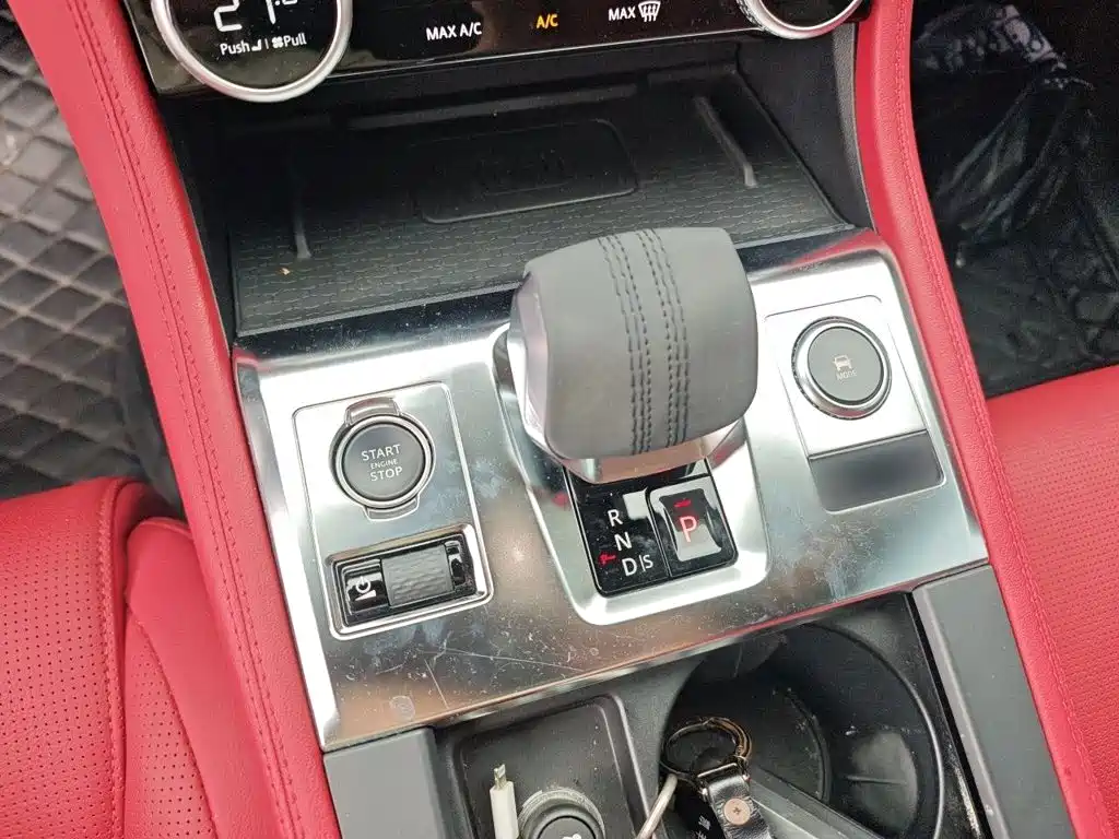 Jaguar F-PACE 2024 2024 P250 R-Dynamic SE