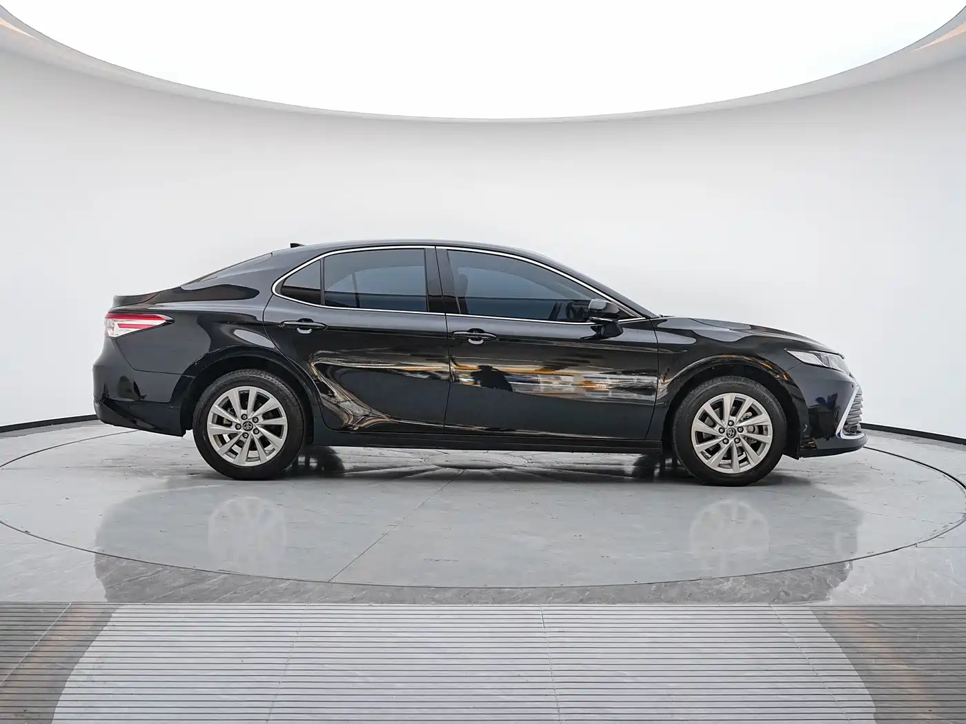 Toyota Camry 2023 2023 2.0GVP Leading Edition