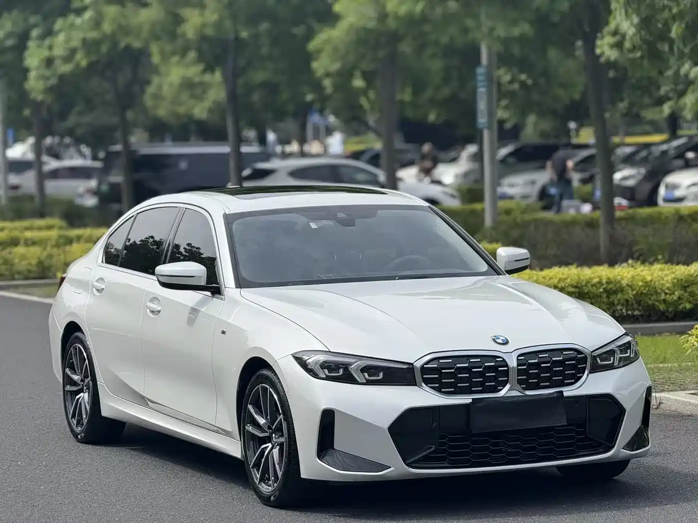 BMW 3 Series 2023 325Li M Sport Package фото 3