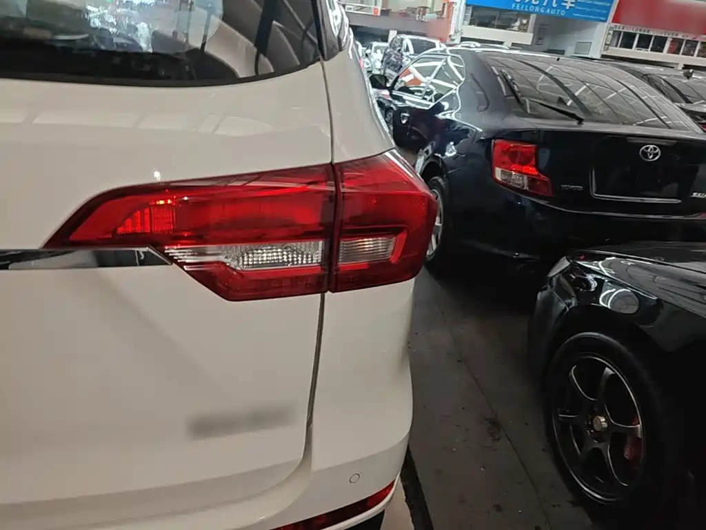 Haval M6 2018 2017 1.5T Automatic 2WD Elite