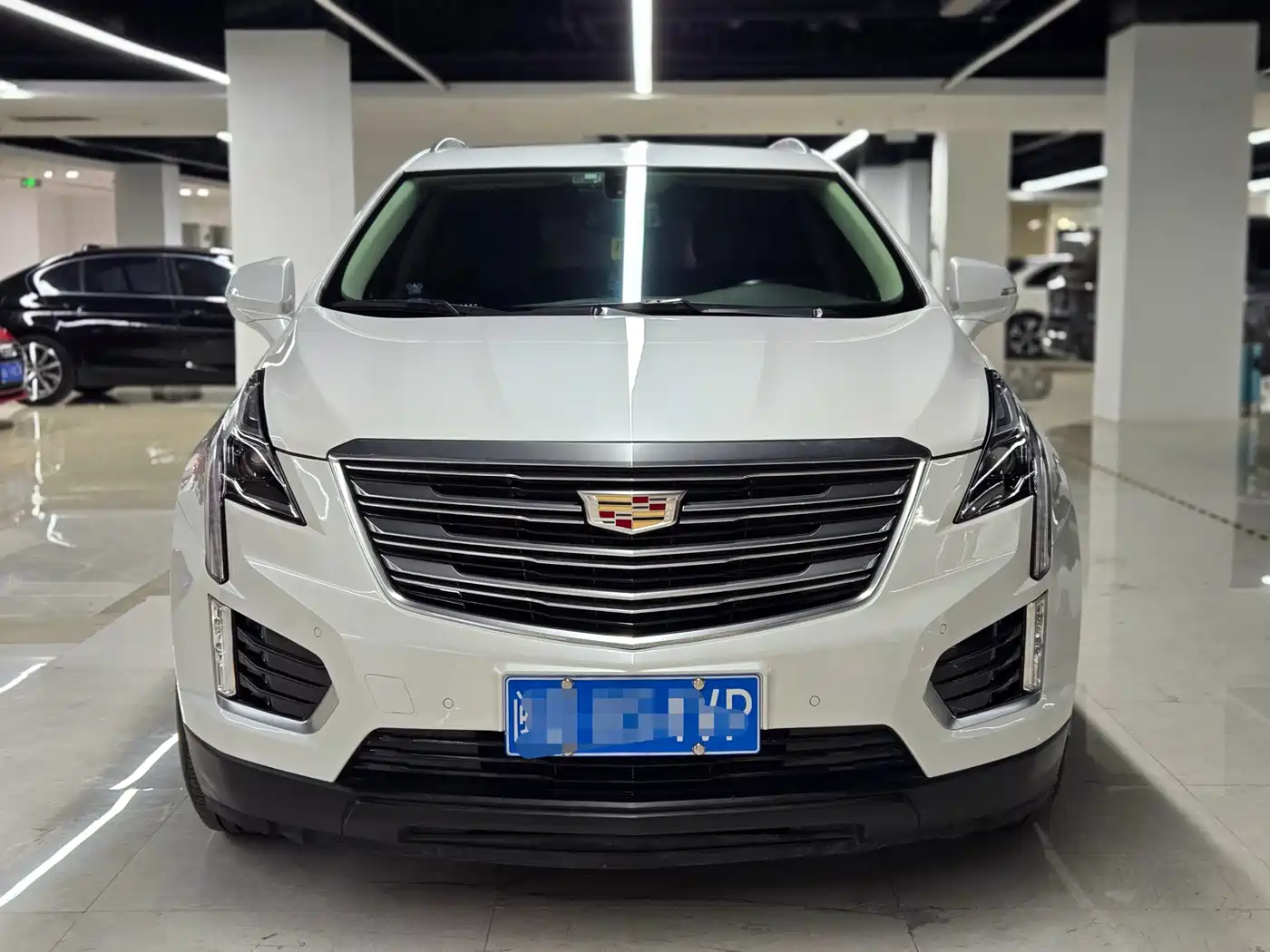 Cadillac XT5 2018 28T 4WD Luxury фото 2