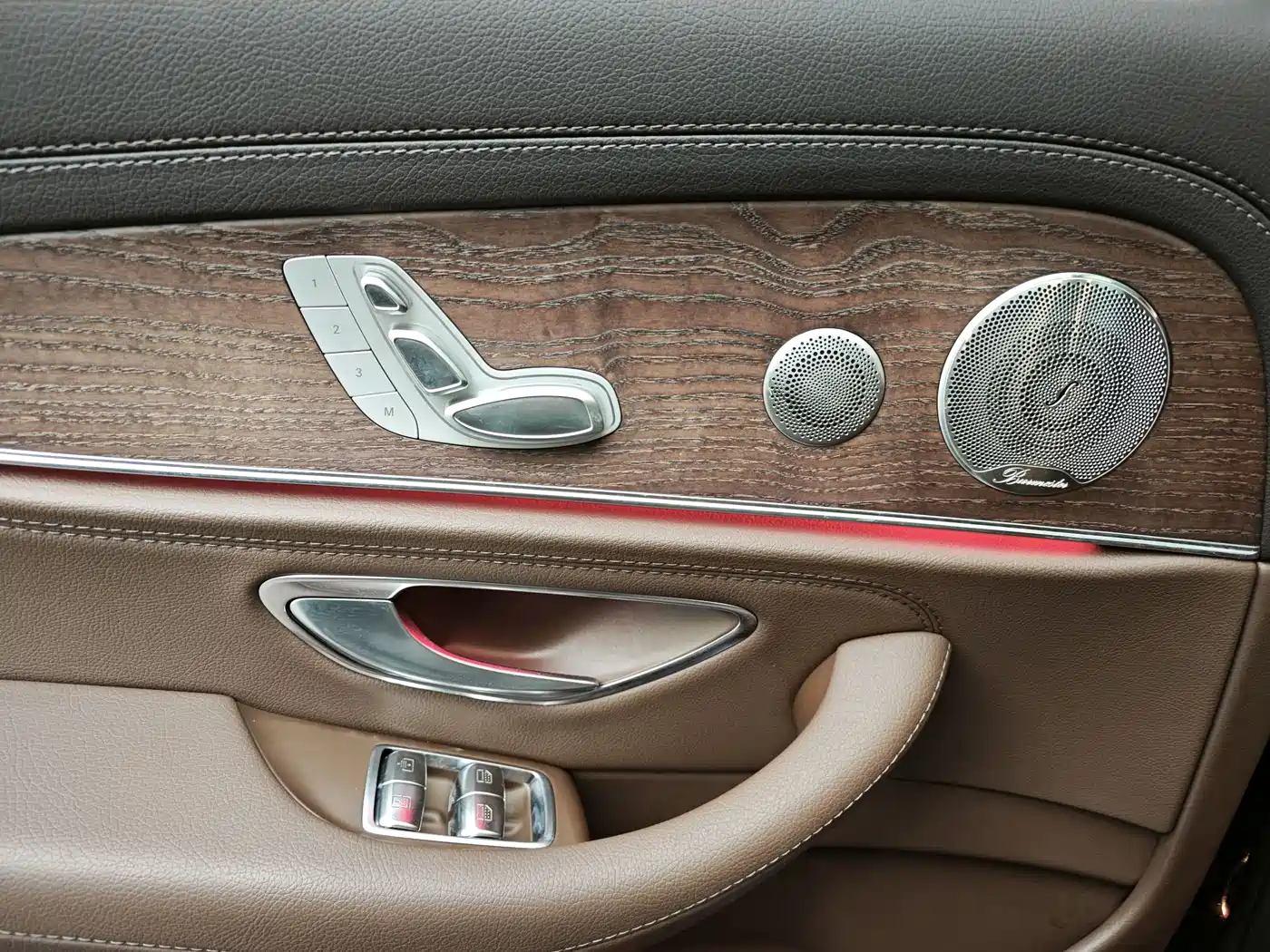 Mercedes-Benz E-Class 2022 Facelift III E 300 L Luxury фото 11
