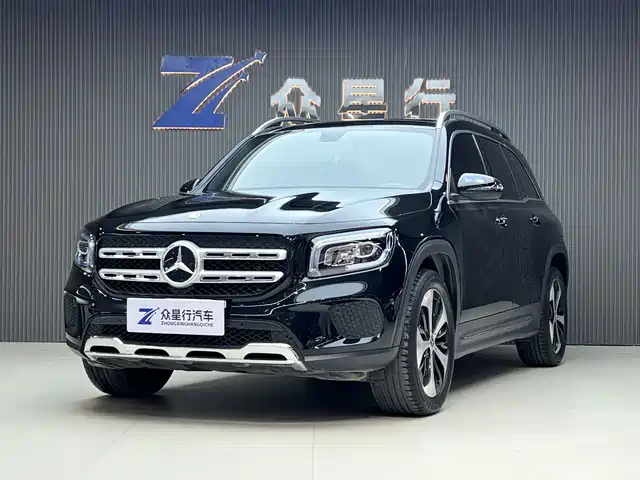 MERCEDES-BENZ GLB