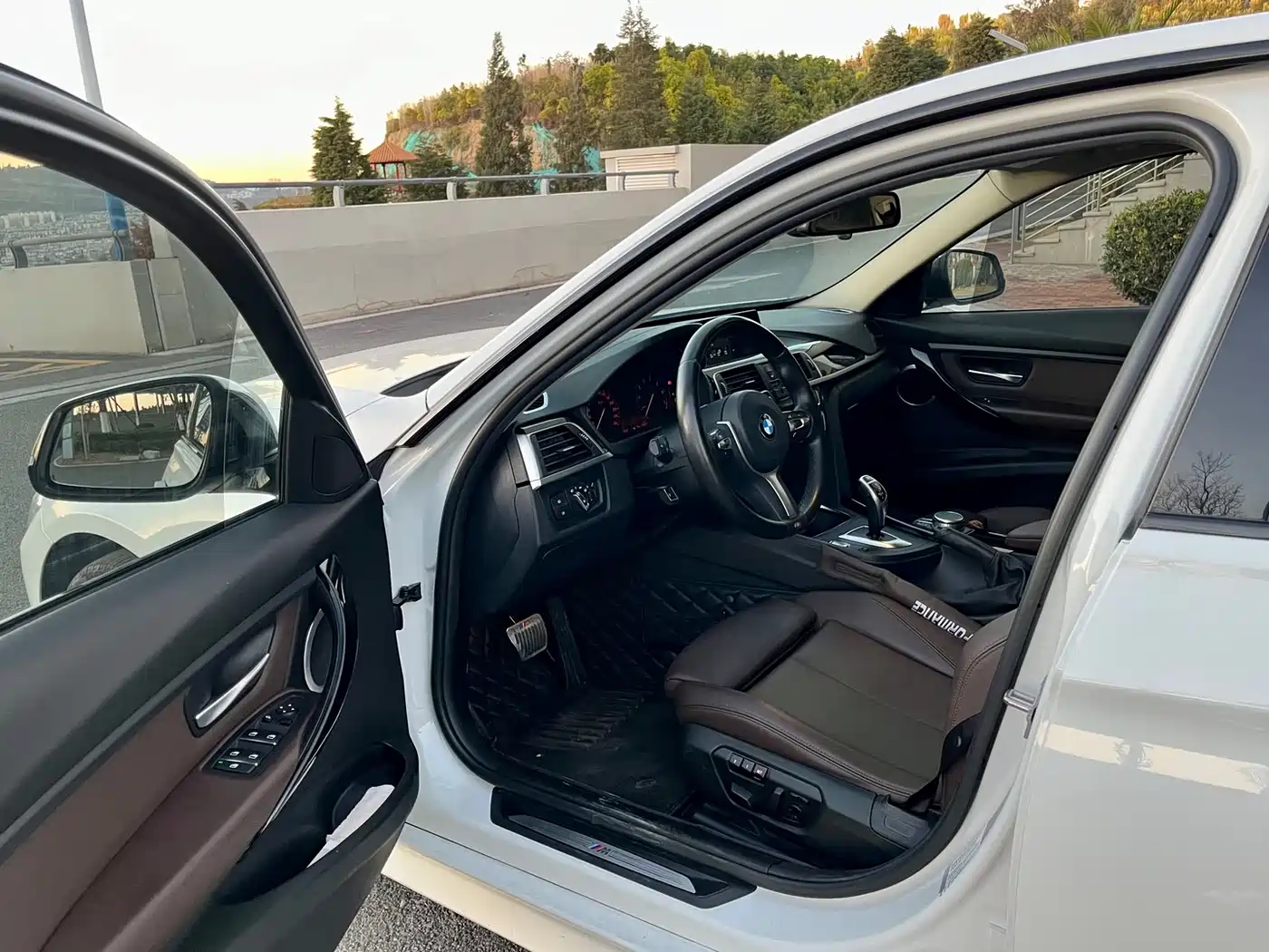 BMW 3 Series 2019 320Li M Sport Package фото 4